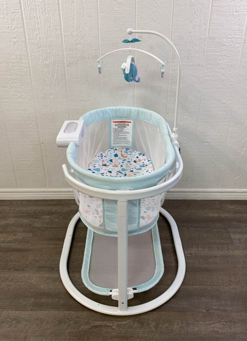 secondhand Fisher Price Soothing Motions Bassinet