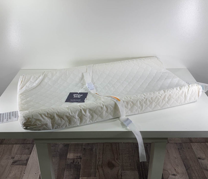 Shop Summer Infant Contoured Changing Pad at GoodBuy Gear