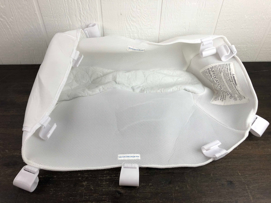 Shop Halo Bassinest Newborn Insert at GoodBuy Gear