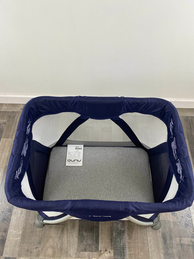 Nuna Sena Mini Travel Cot
