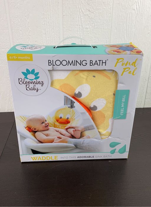 used Blooming Bath Baby Bath Pond Pal