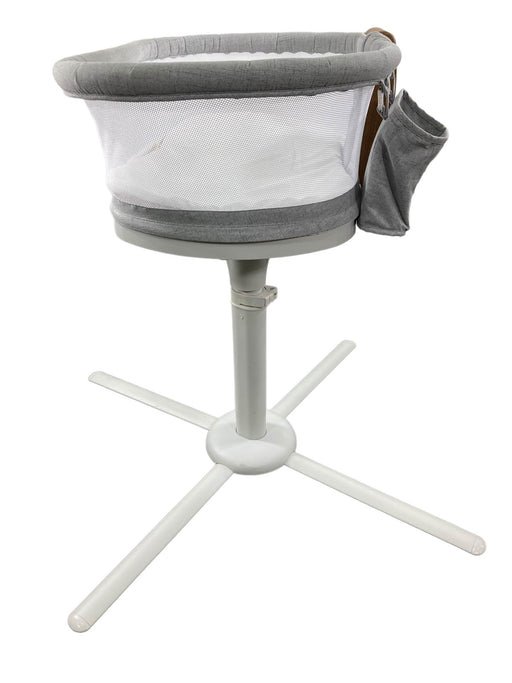 secondhand Halo BassiNest Swivel Sleeper Luxe Series