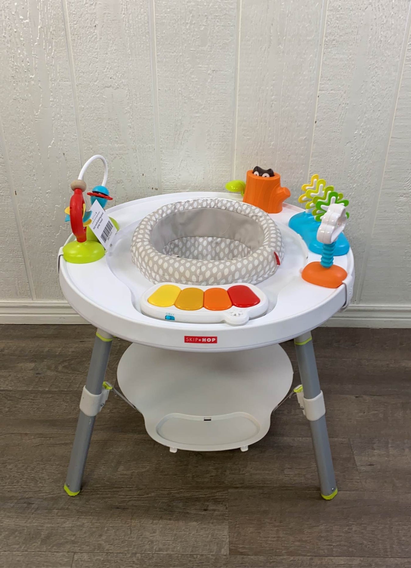 Skip Hop Explore and More Baby's View 3-Stage Activity Center Okendo
