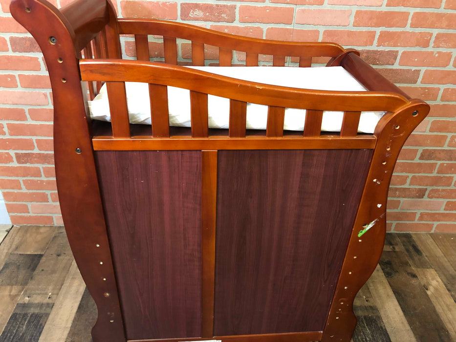 Sorelle Princeton/Tuscany Crib And Changing Station