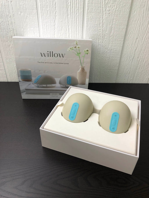 used Willow Wearable Breast Pump, 2.0, Includes 53 4oz milk bags and one extra flex tube.