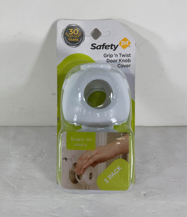 Shop Safety 1st Grip And Twist Door Knob Covers, White, 3 Pack at GoodBuy Gear