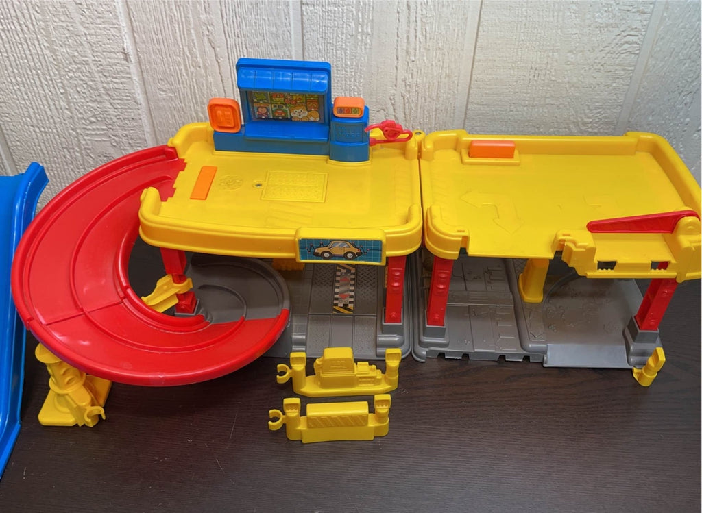 Fisher Price Little People Ramps Around Garage