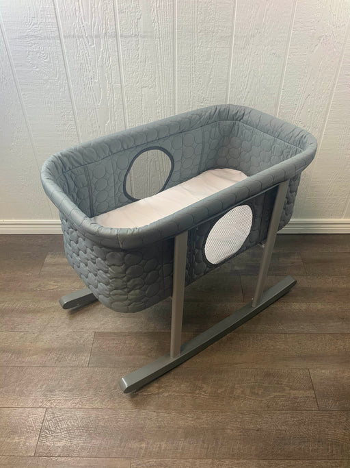 used Green Frog Lily Pod Bassinet