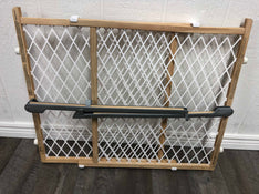 used Munchkin Quick Install Premium Baby Gate