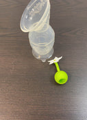 Shop Haakaa Silicone Breast Pump And Flower Stopper Set at GoodBuy Gear