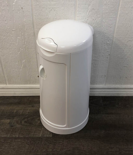 used Munchkin Arm & Hammer Diaper Pail