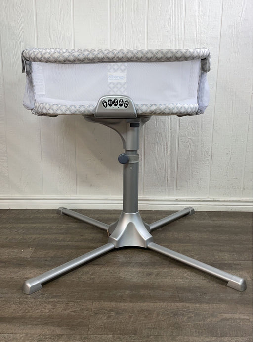 used Halo BassiNest Swivel Sleeper, Premiere Series