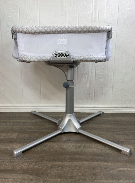 used Halo BassiNest Swivel Sleeper, Premiere Series