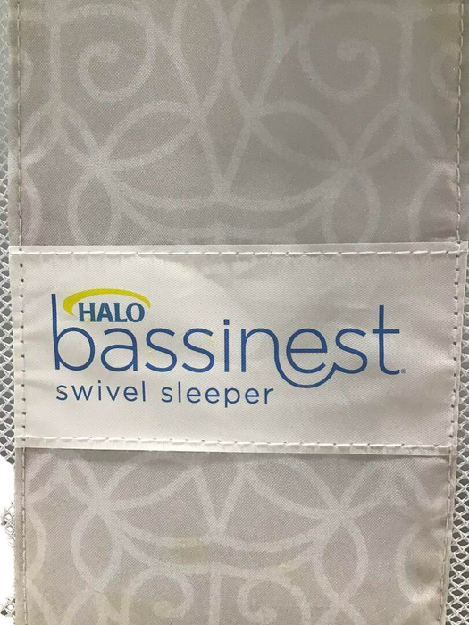 Halo BassiNest Swivel Sleeper Essentia Series, Modern Lattice