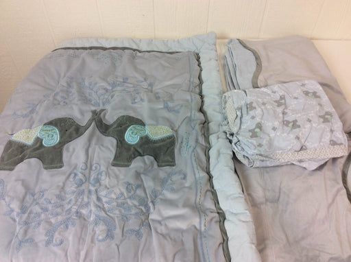 used Nurture 5 Piece Crib Set