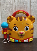 used Daniel Tiger Neighborhood Sing Along