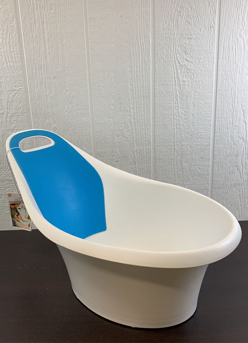 used Munchkin Sit & Soak Baby Bathtub