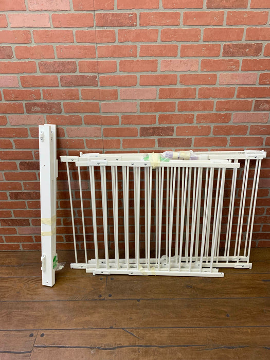 secondhand KidCo Angle Mount Safeway Gate