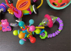 secondhand BUNDLE Grasping Toys