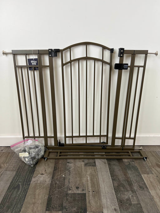used Summer Infant Walk Through Gate