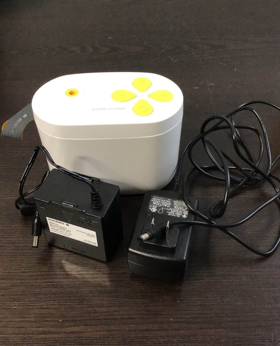 Shop Medela Pump In Style with MaxFlow with Accessories, (24mm 30mm) at GoodBuy Gear