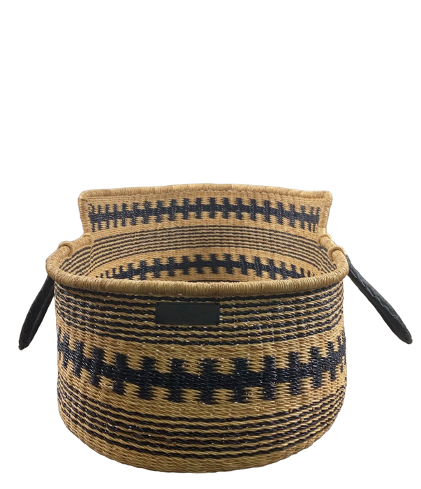 Shop Design Dua Natural Bilia Bassinet, Midnight Cross at GoodBuy Gear