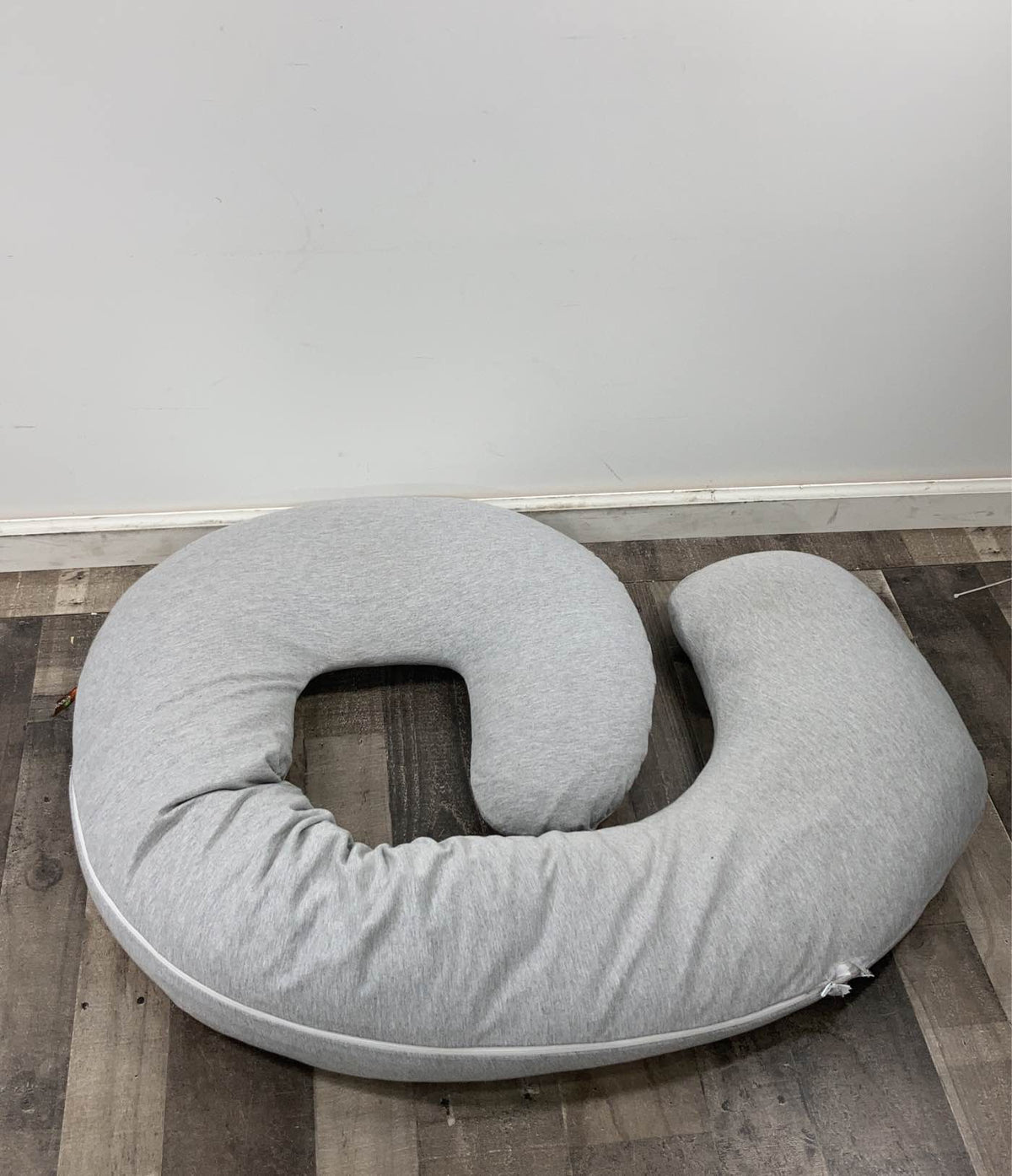 Leachco Snoogle Total Body Pillow — GoodBuy Gear