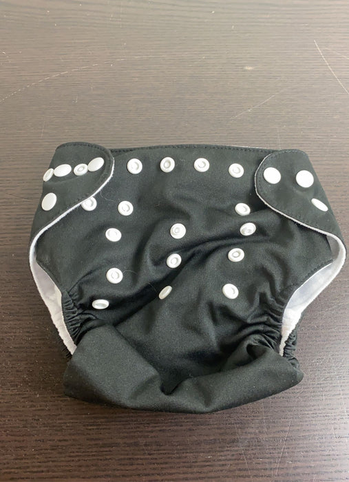 used BUNDLE Nora’s Nursery Cloth Diapers