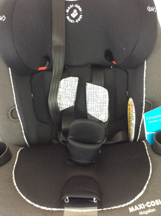 secondhand Maxi-Cosi Magellan 5 in 1 Convertible Car Seat