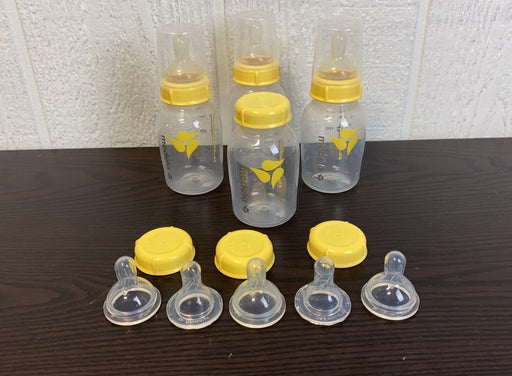 used BUNDLE Medela Bottles