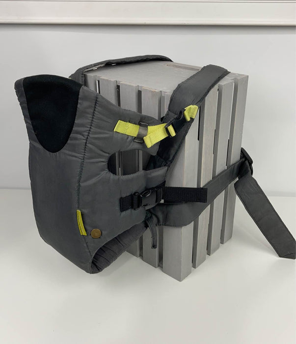 used Infantino Cozy Premium Baby Carrier, 8-25 pounds