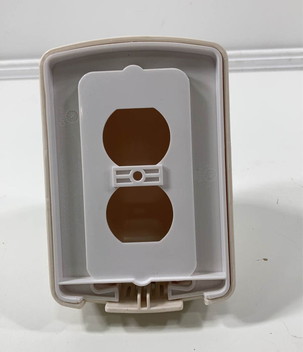 used Safety 1st Outlet Cover With Cord Shortener