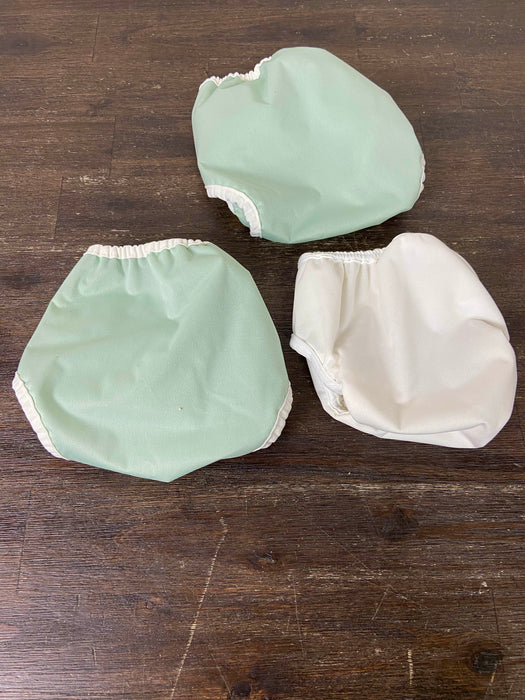 secondhand BUNDLE Thirsties Swim Diapers, Small 6-18lbs