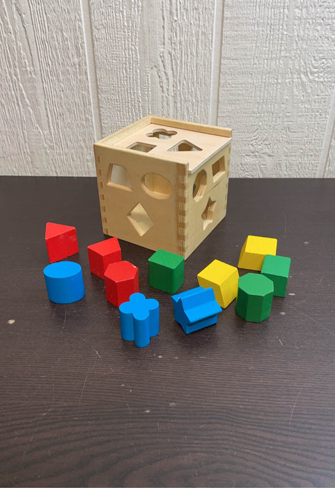 used Melissa & Doug Winnie The Pooh Wooden Shape Sorting Cube