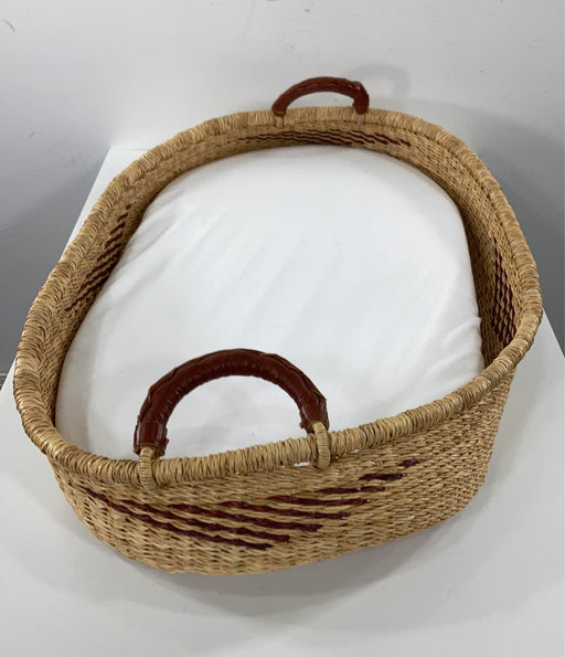 secondhand Design Dua Handwoven Changing Basket And Liner