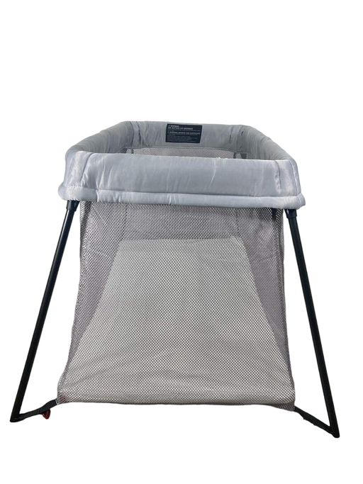 secondhand BabyBjorn Travel Crib Light, Blue