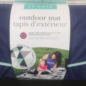 secondhand JJ Cole Outdoor Mat 5’ x 5’