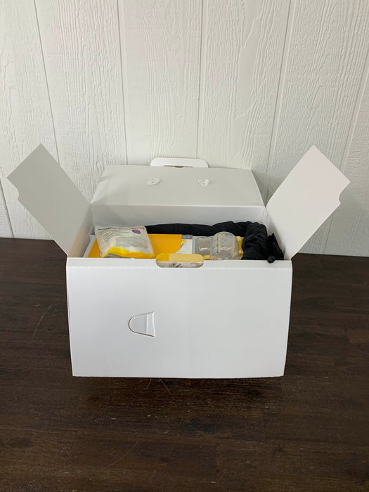 secondhand Medela Sonata Breast Pump