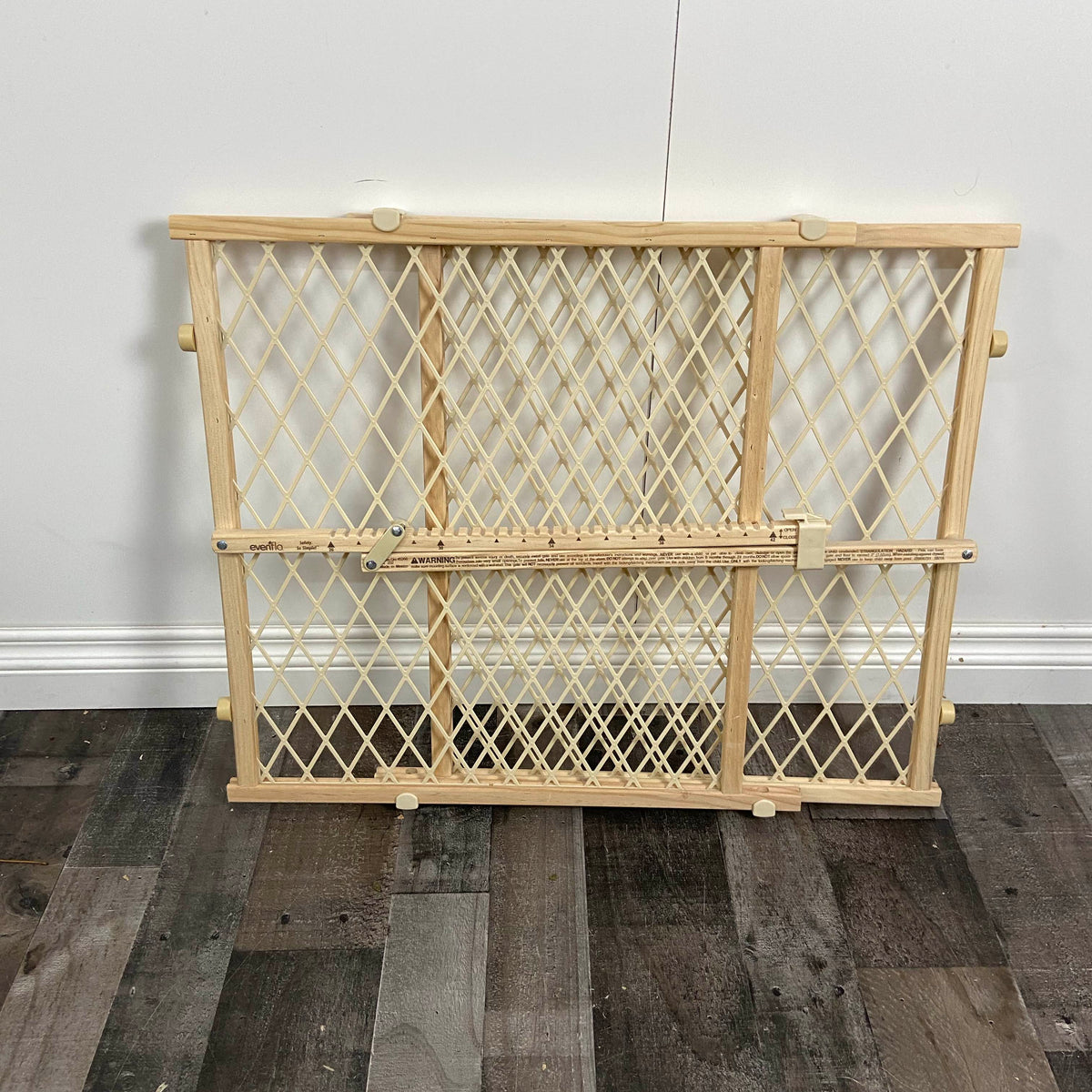 evenflo position and lock wide doorway gate instructions Evenflo Position & Lock Adjustable Wood Baby Gate, Natural Wood