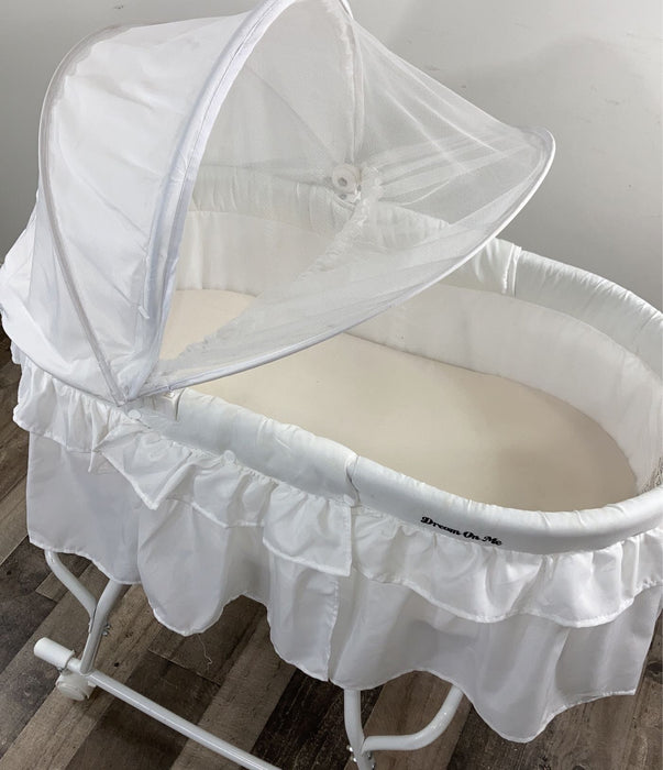 secondhand Dream On Me Portable 2-in-1 Bassinet