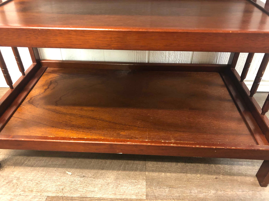 used Unknown Changing Table