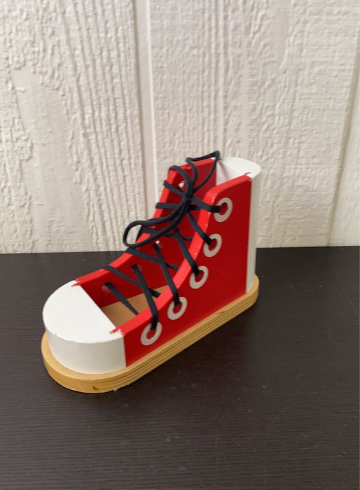 used Melissa & Doug Lacing Shoe