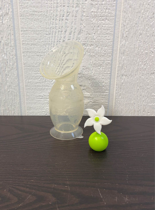 Shop Haakaa Silicone Breast Pump And Flower Stopper Set at GoodBuy Gear