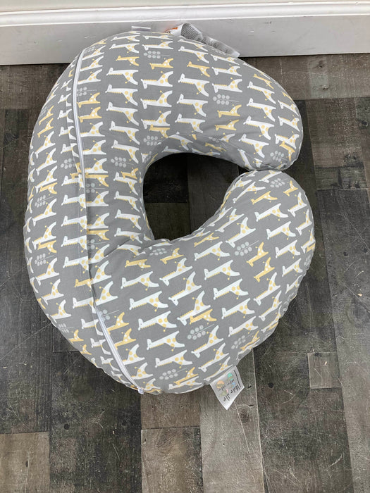 Shop Boppy Luxe Feeding and Infant Support Pillow, Giraffe at GoodBuy Gear