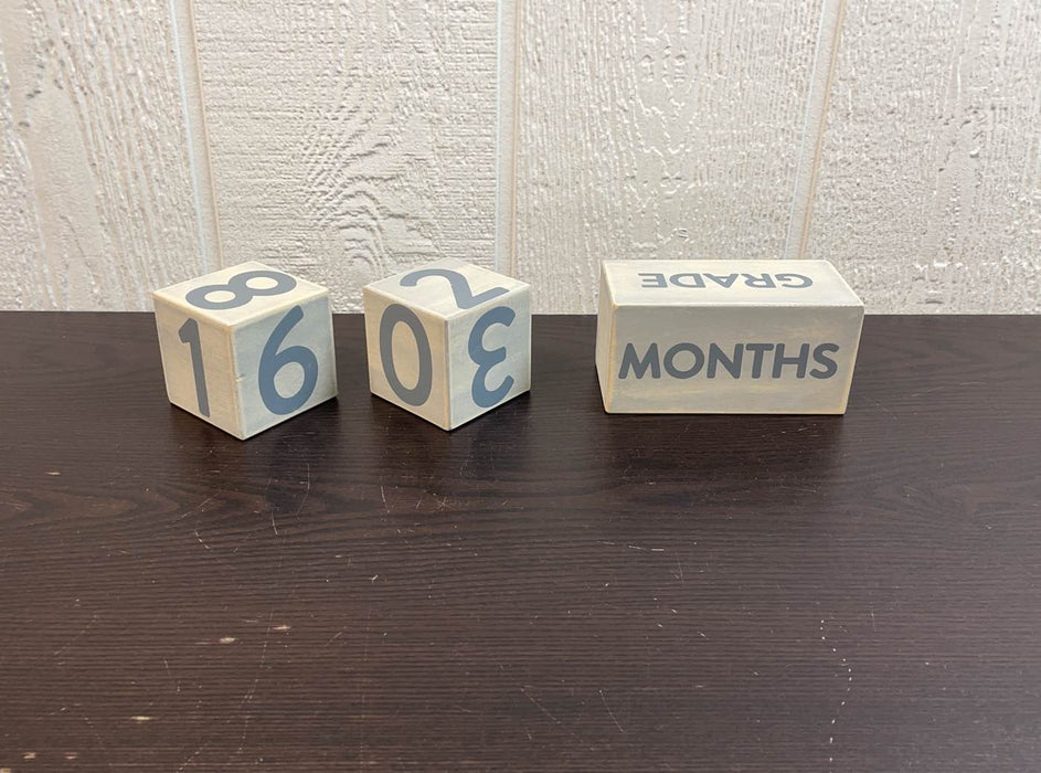 secondhand Milestone Blocks