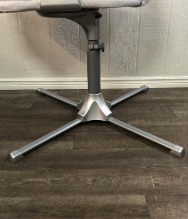 Shop Halo BassiNest Swivel Sleeper, Premiere Series at GoodBuy Gear