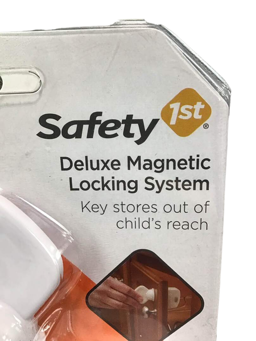 secondhand Safety 1st Magnetic Locking System