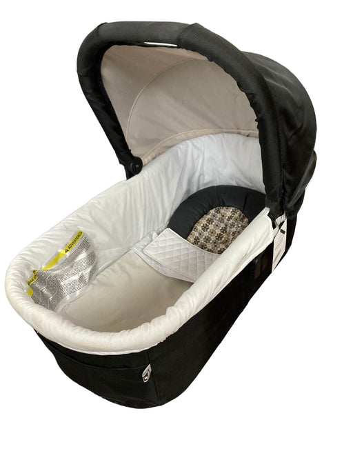 used Britax B-Ready Bassinet