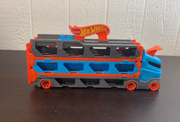 used Hot Wheels Speedway Hauler Storage Carrier