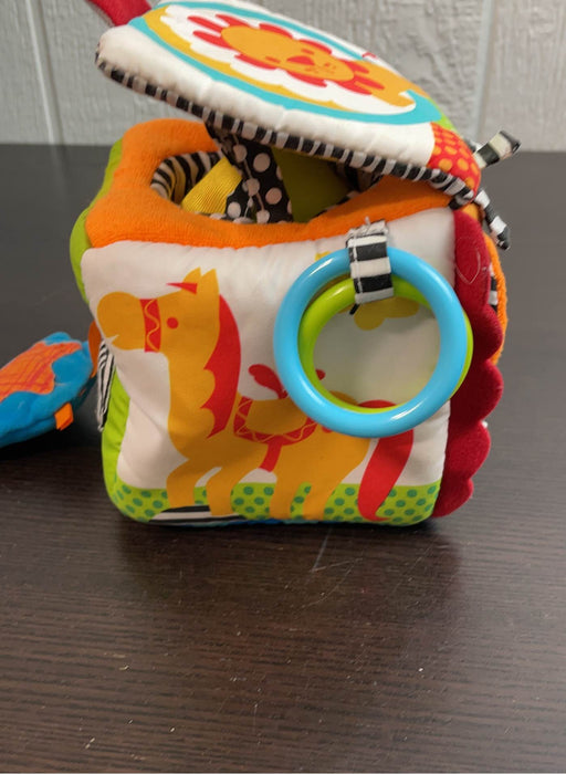 secondhand Infantino Big Top Discovery Cube